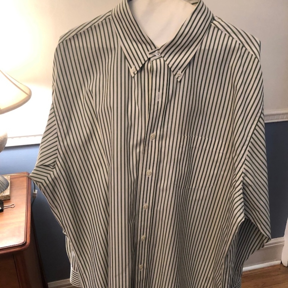 EUC - Men's Brooks Brothers Button Down size XL